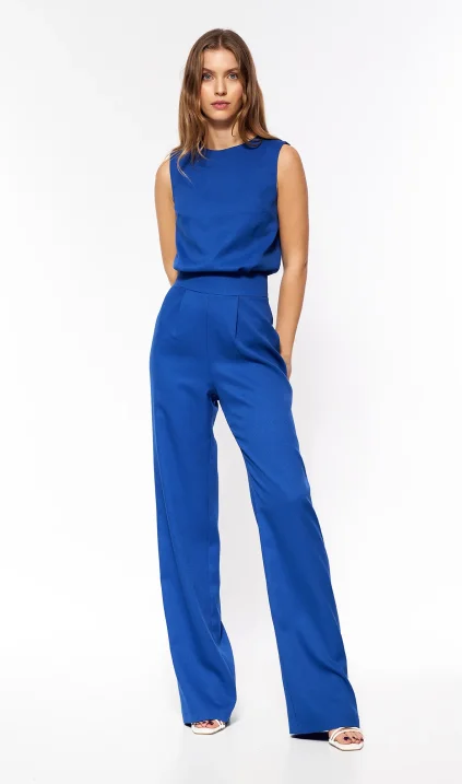 Elegant jumpsuit in cornflower colour