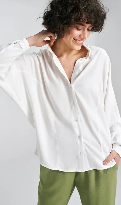 Oversize blouse, "bat" cut - ecru