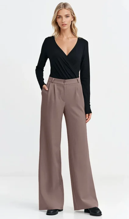 Trousers with pleats, wide leg - mocha
